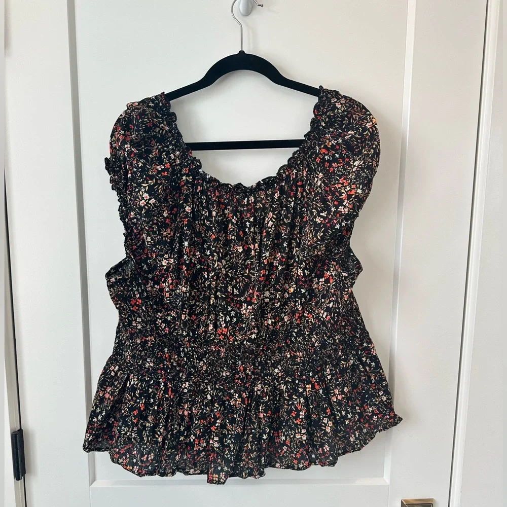 Old Navy Floral Top - Picture 2 of 2